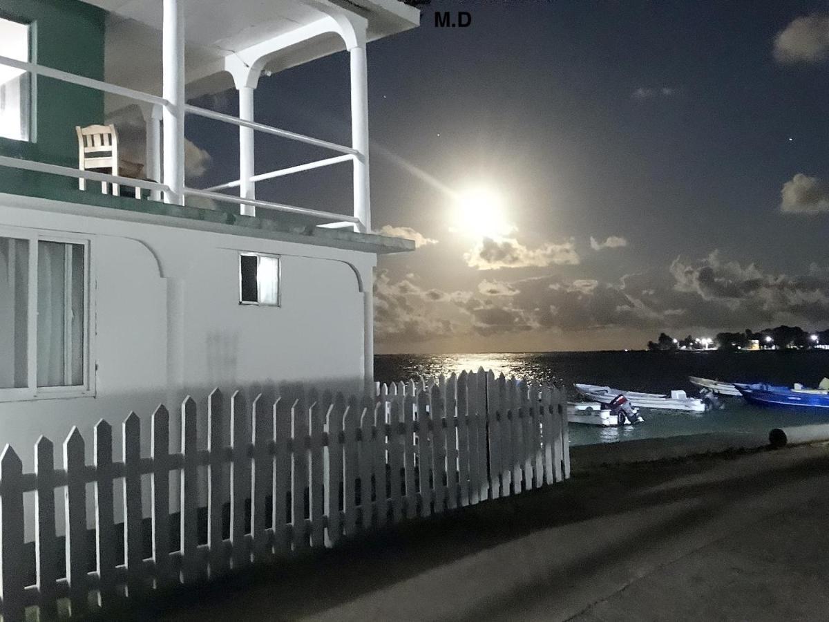 The Wave Hostel Corn Island Brig Bay Exterior photo